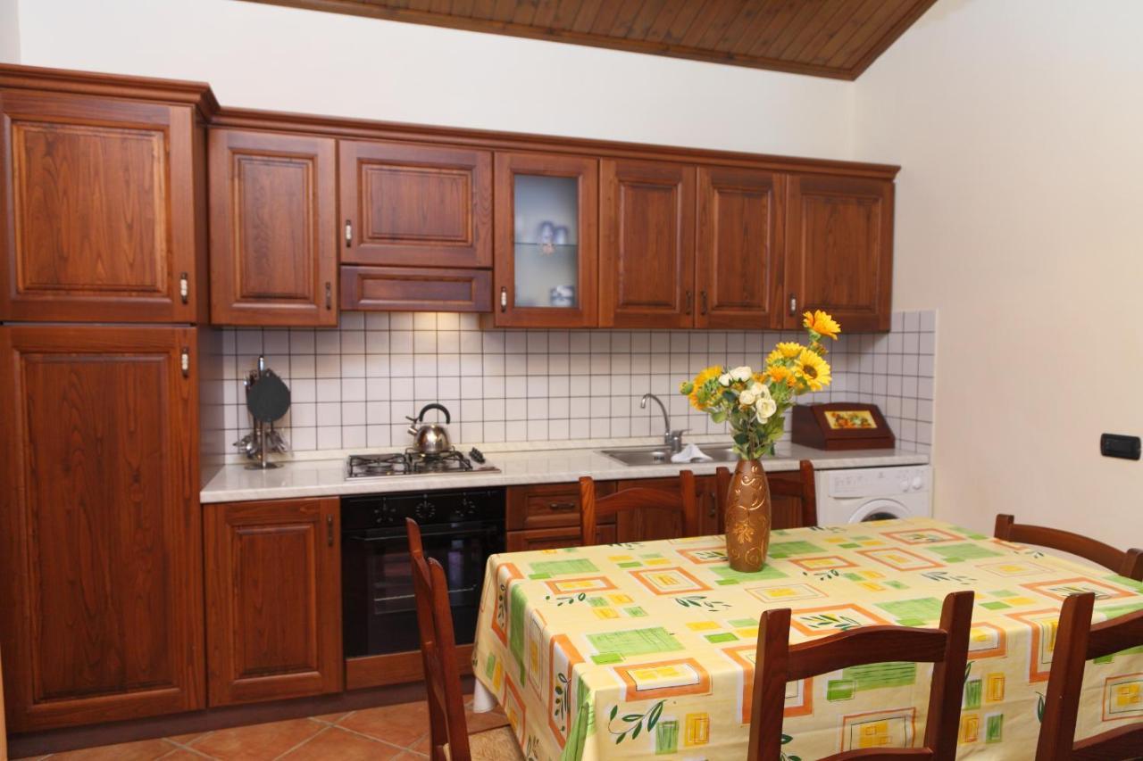 Sikelios Apartments Чефалу Экстерьер фото