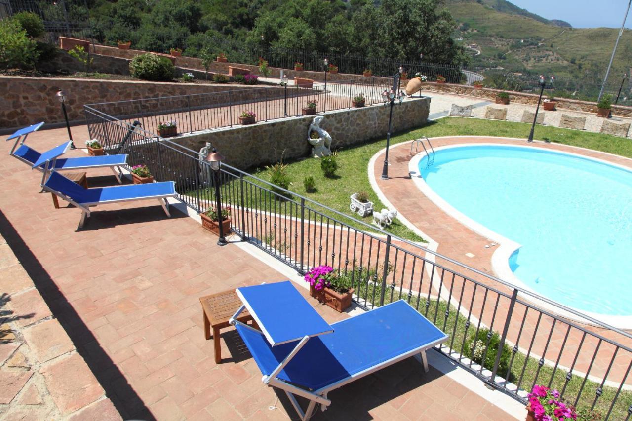 Sikelios Apartments Чефалу Экстерьер фото